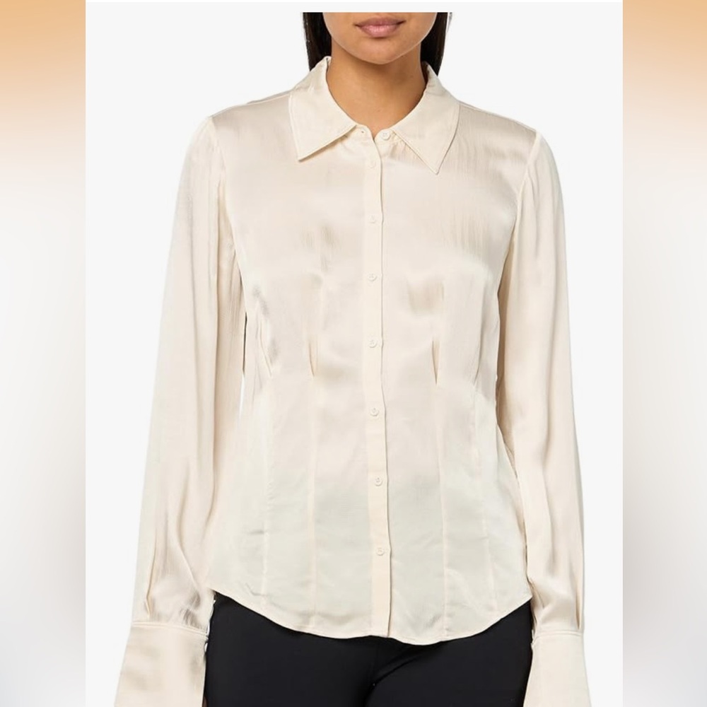 Brand new with tag Paige women velvet top